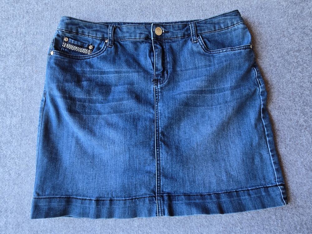 Christopher & Banks Women's Denim Skirt A-Line Pockets Size 10 / 17" Length